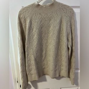 UNIQLO cream sweater